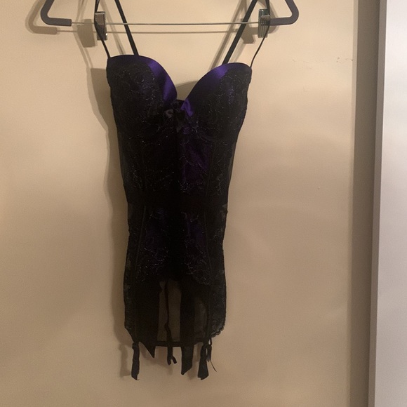 Agent provocateur black lace bra + matching garter belt 36C LINGERIE BUNDLE - Picture 15 of 16